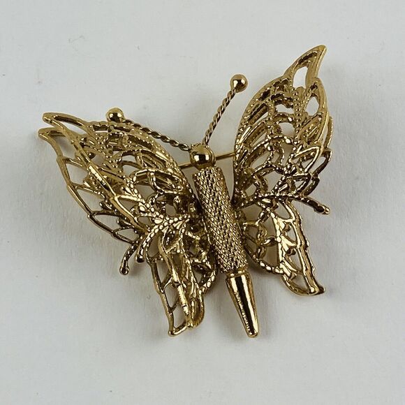 Vintage MONET Butterfly Filigree Shiny Gold Tone Costume Pin Brooch Broach Wings - Picture 1 of 9
